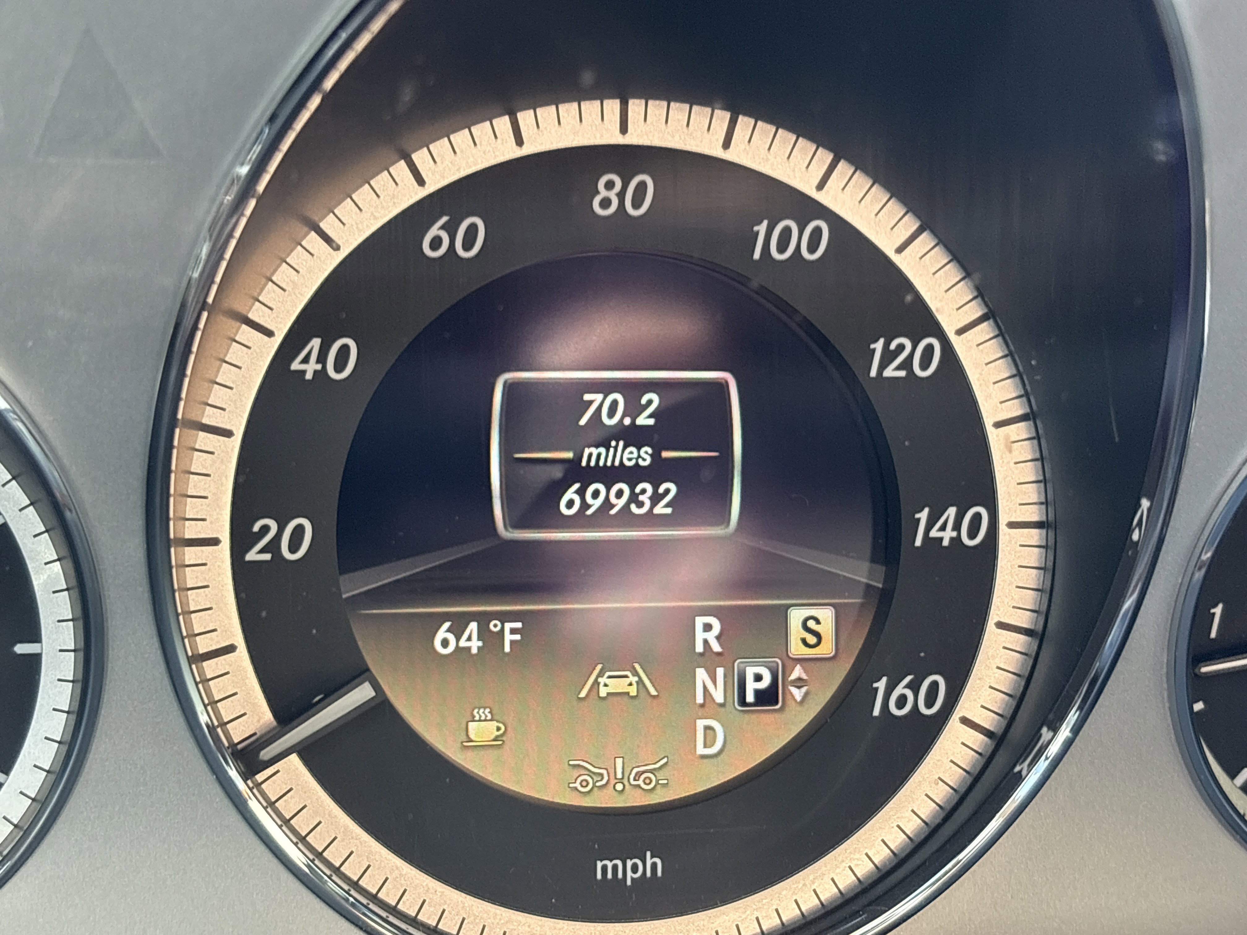 Used 2011 Mercedes-Benz E 350 BlueTEC Sedan image 22