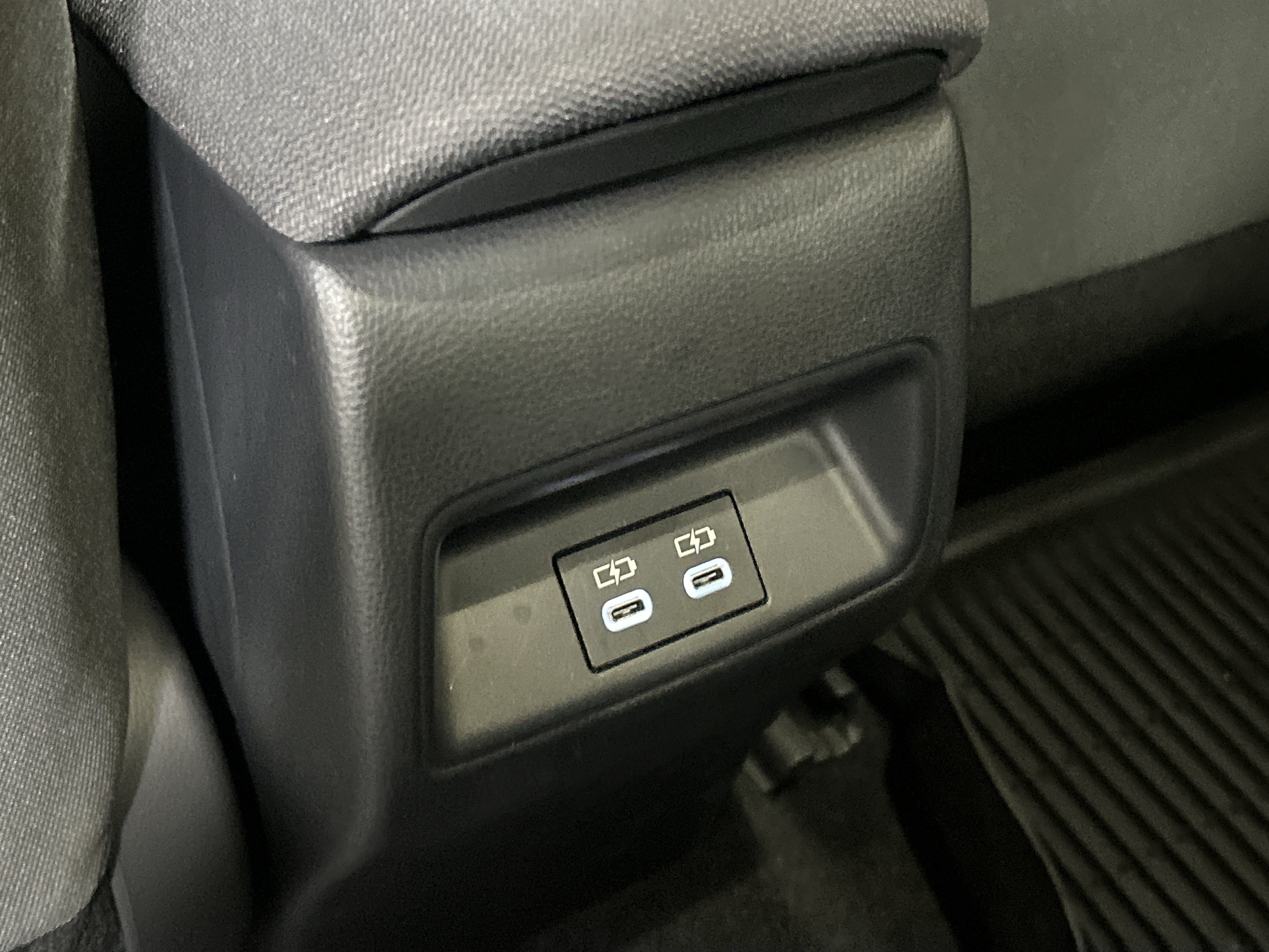 Used 2023 Toyota Corolla LE FWD image 33