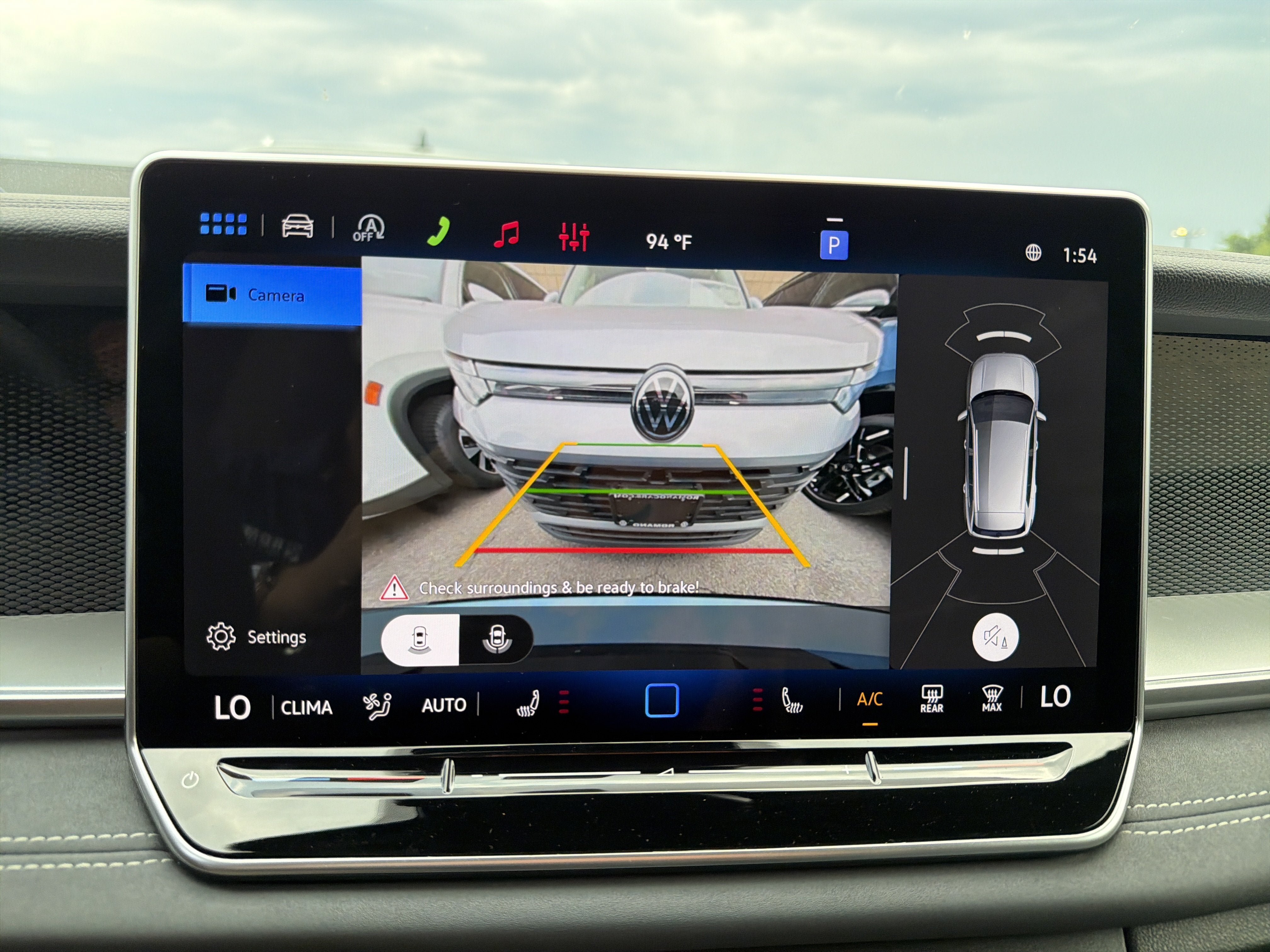 New 2026 Volkswagen Tiguan SE R-Line AWD/4WD image 18