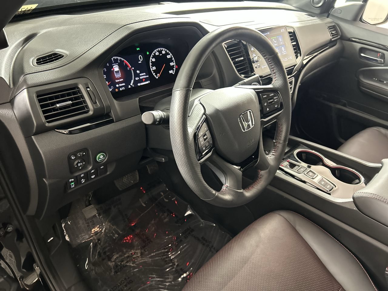 Used 2025 Honda Ridgeline Black Edition image 13