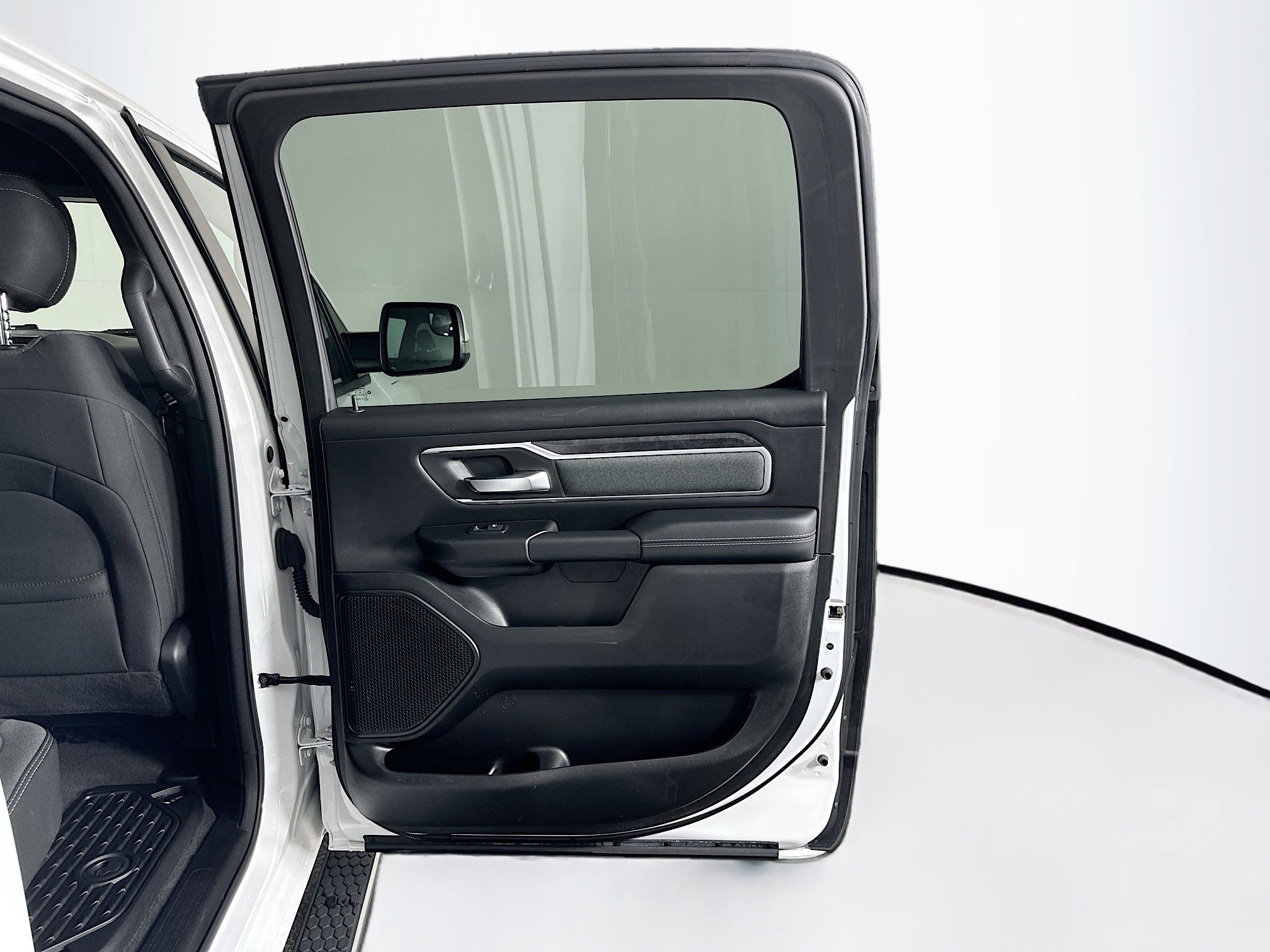 Used 2022 RAM 1500 Big Horn image 30