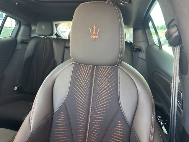 New 2025 Maserati Grecale Folgore image 16