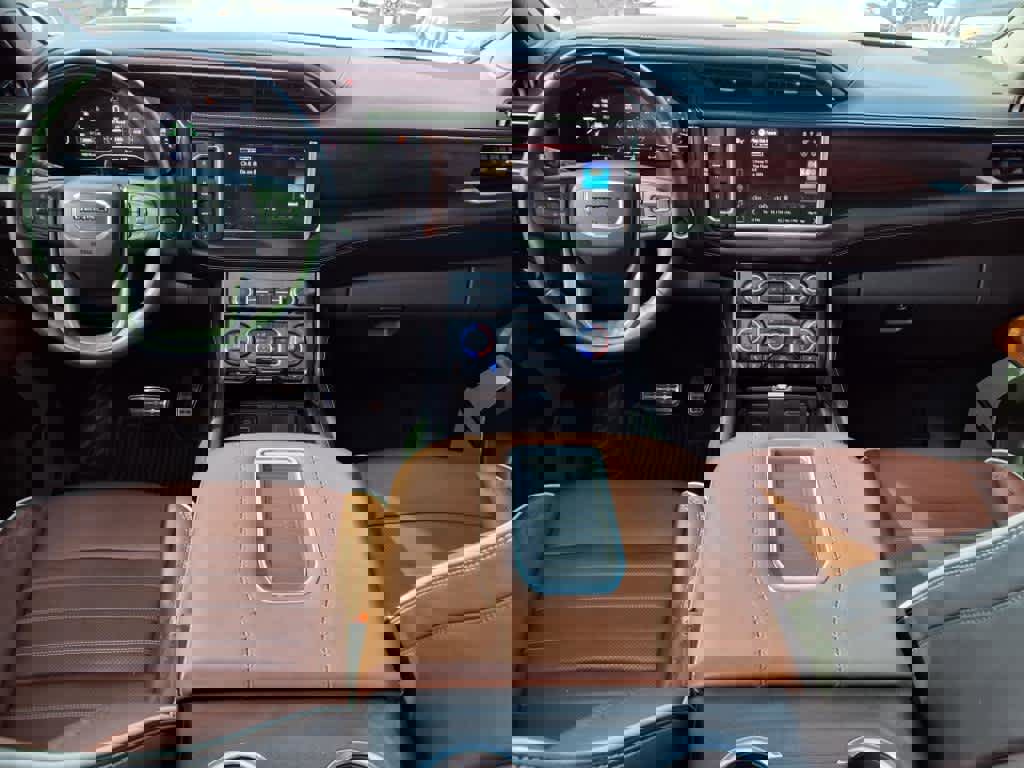 Used 2024 GMC Yukon Denali Ultimate image 14