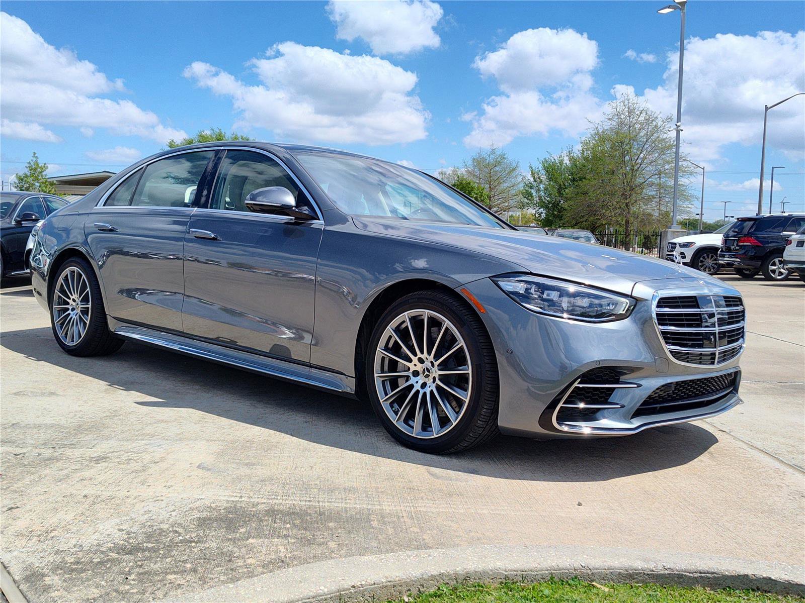 New 2025 Mercedes-Benz S 580 4MATIC Sedan image 8
