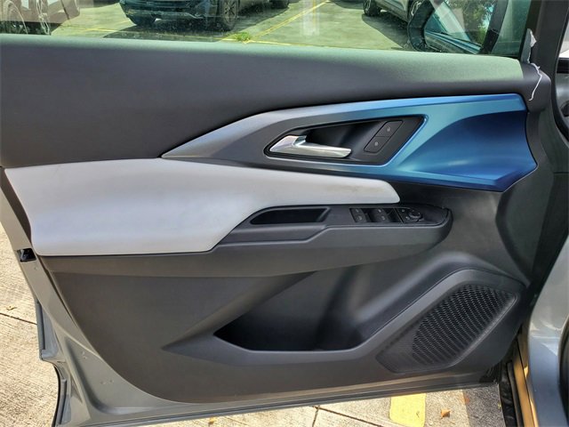 New 2026 Chevrolet Equinox EV LT image 10