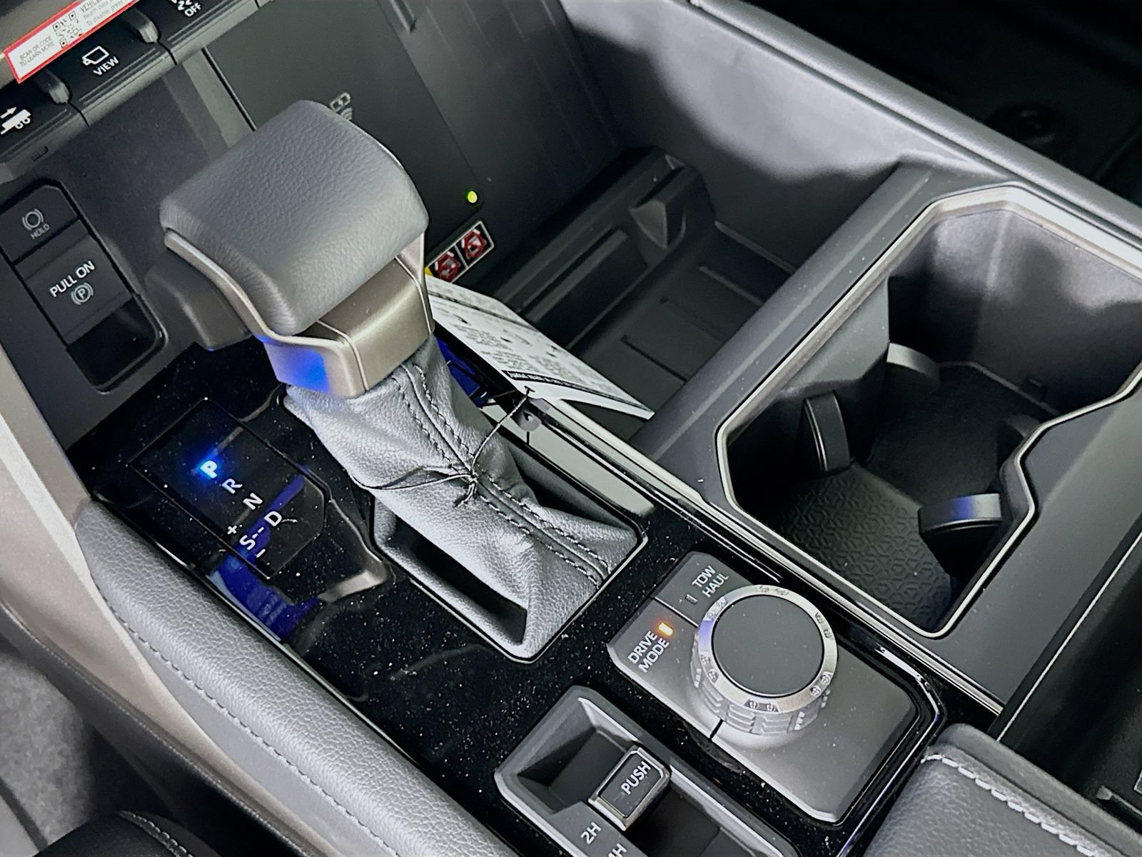 New 2026 Toyota Tundra Limited AWD/4WD image 17