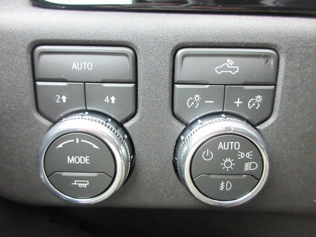 New 2026 GMC Sierra 1500 Elevation image 16