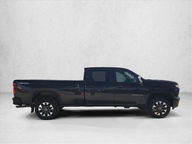 Used 2021 Chevrolet Silverado 2500 Custom w/ Custom Value Package image 4