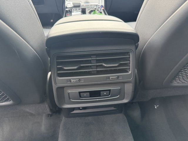 Certified 2025 Audi Q7 3.0T Premium Plus image 16