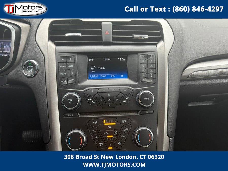 Used 2017 Ford Fusion S image 17