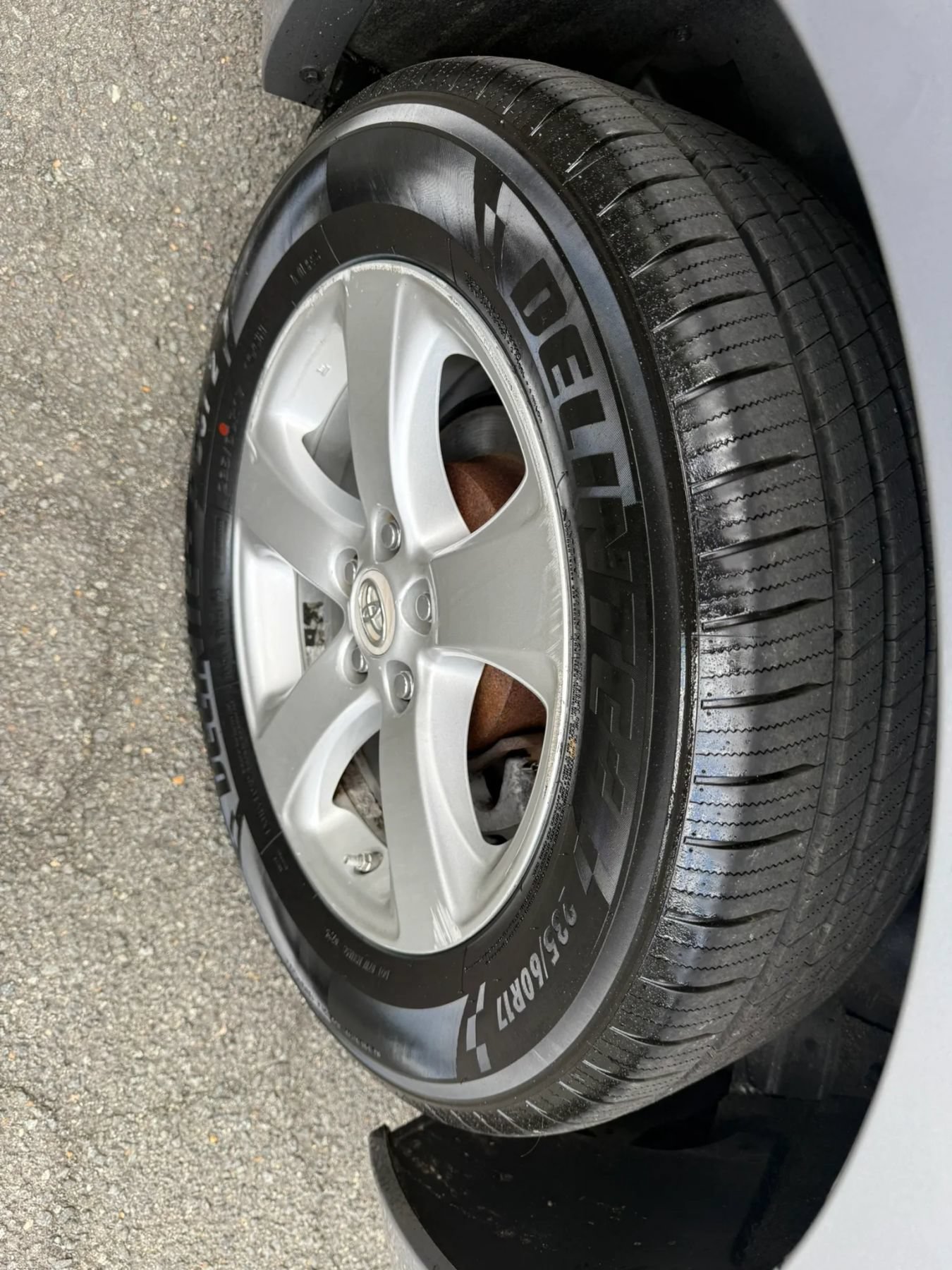 Used 2012 Toyota Sienna LE FWD image 33