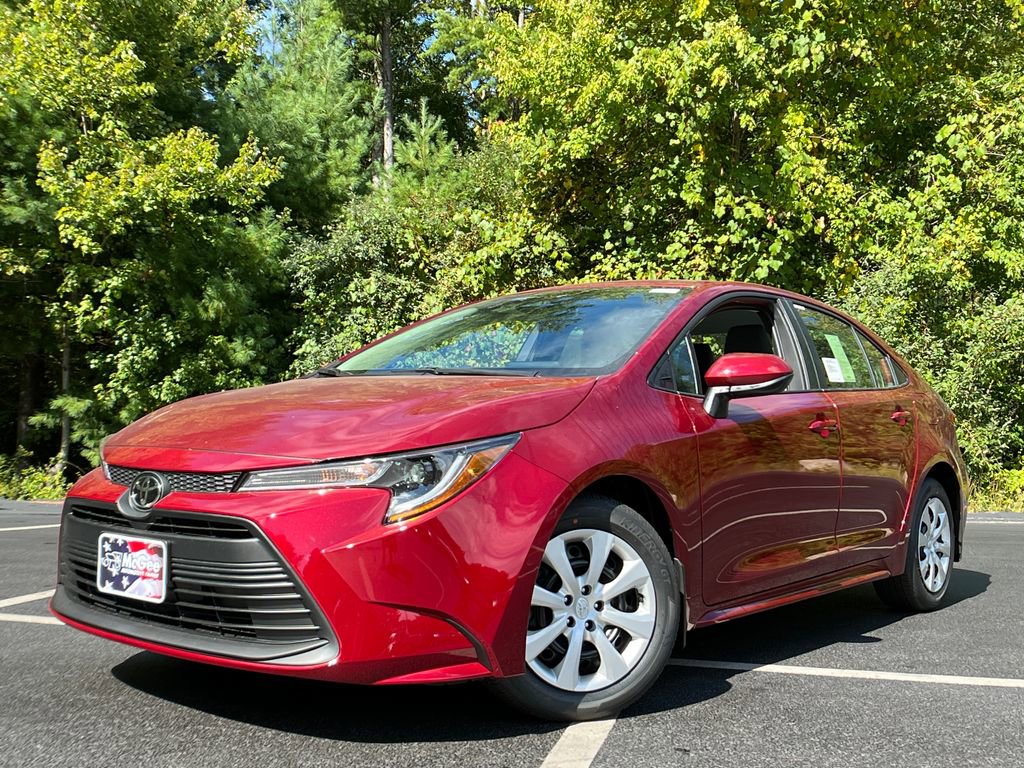 New 2025 Toyota Corolla LE