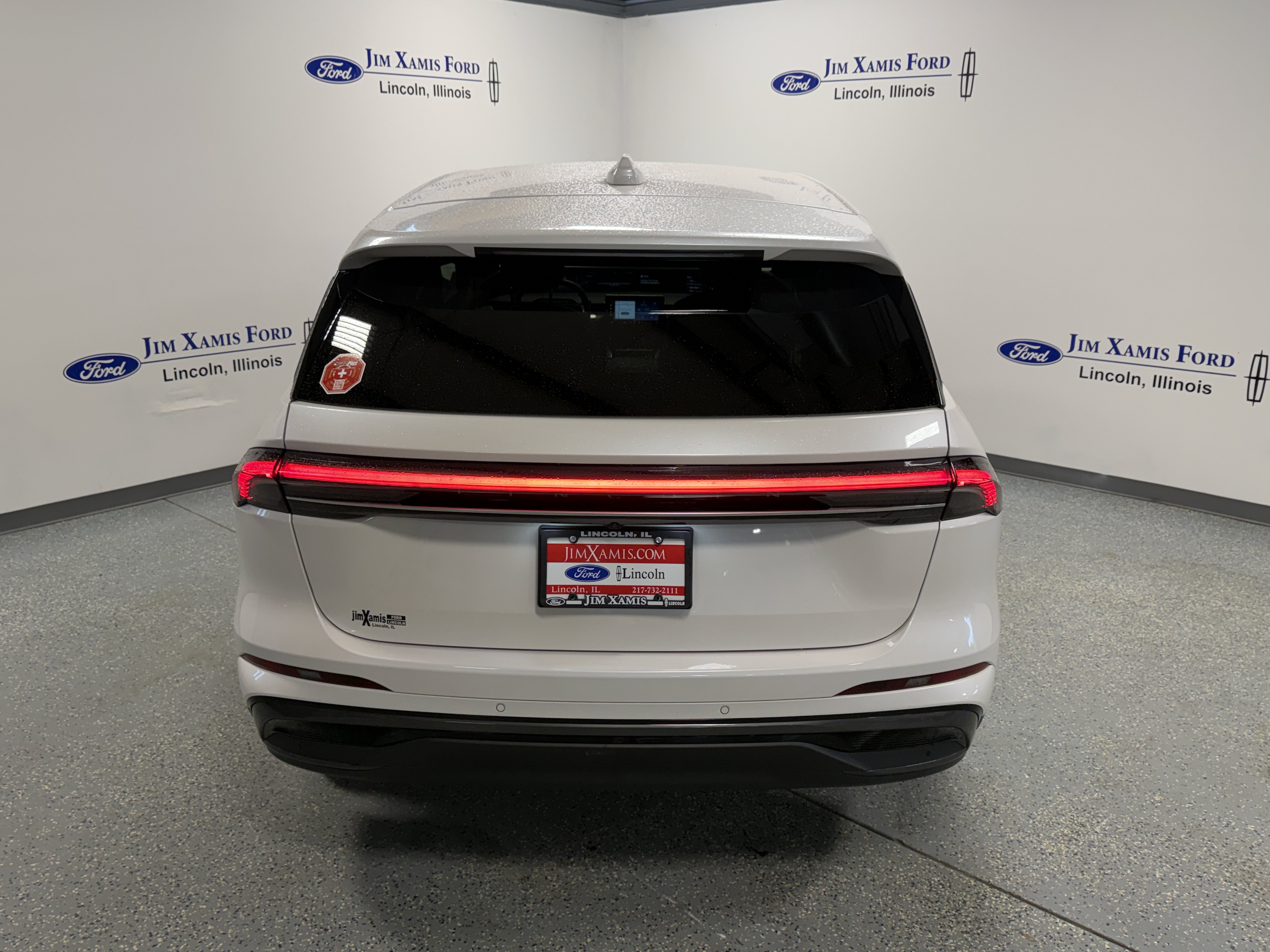 Used 2025 Lincoln Nautilus Premier w/ Jet Appearance Package AWD/4WD image 33