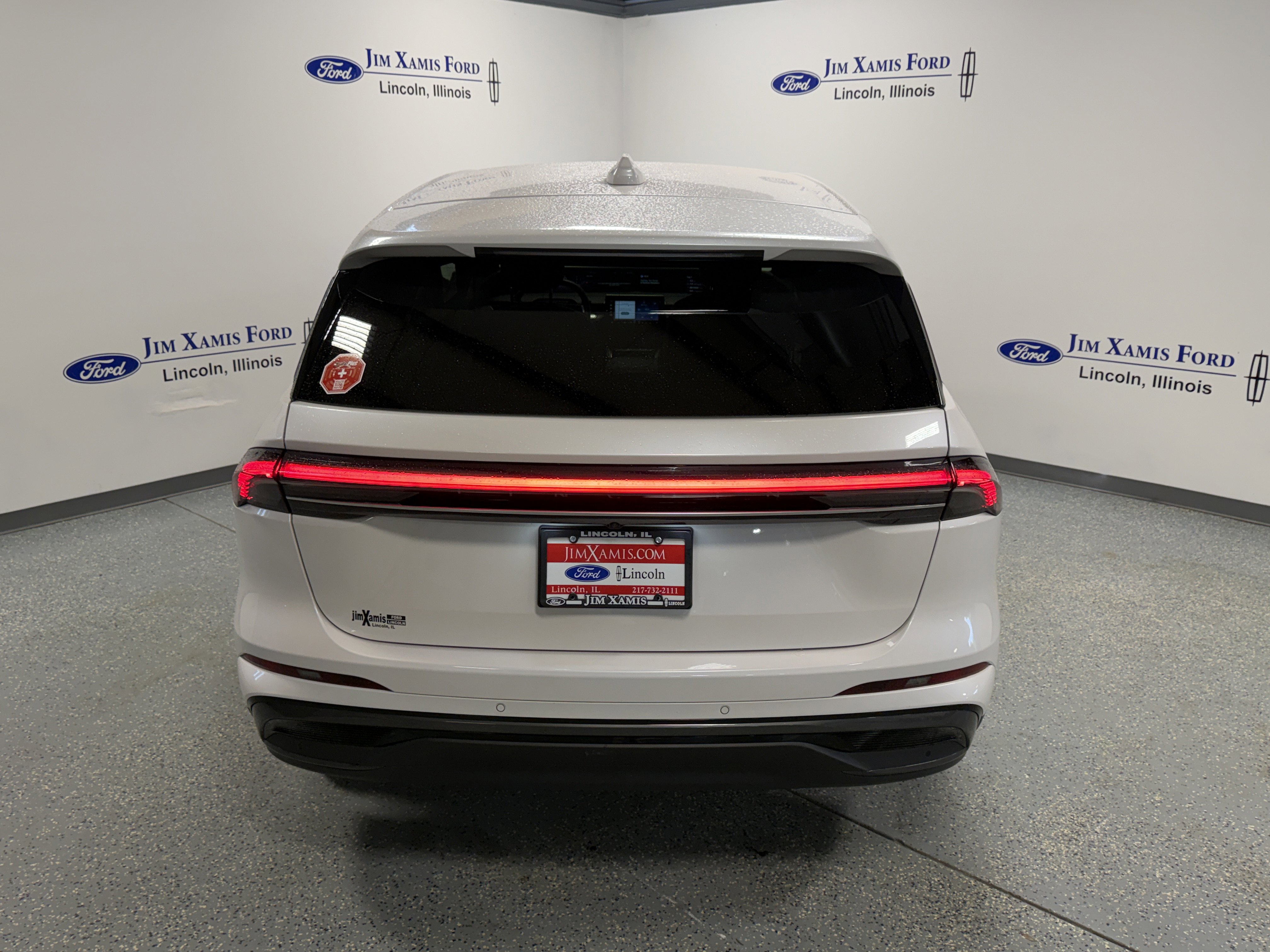 Used 2025 Lincoln Nautilus Premier w/ Jet Appearance Package AWD/4WD image 33