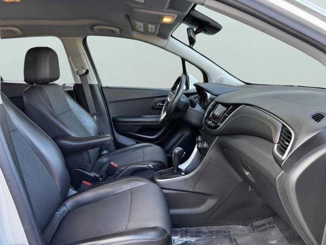 Used 2021 Chevrolet Trax LT w/ Driver Confidence Package AWD/4WD image 45