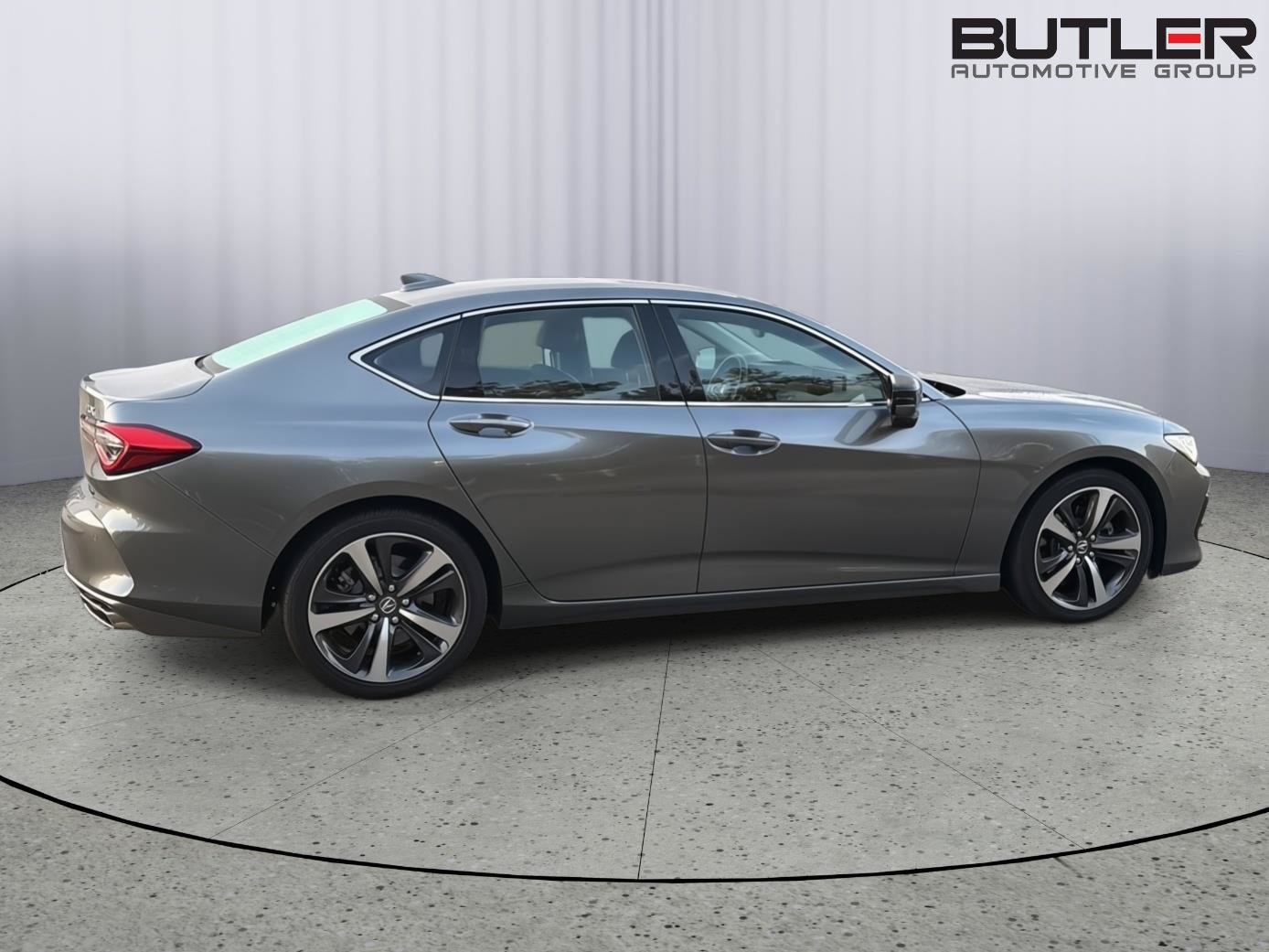 Used 2025 Acura TLX w/ Technology Package FWD image 7