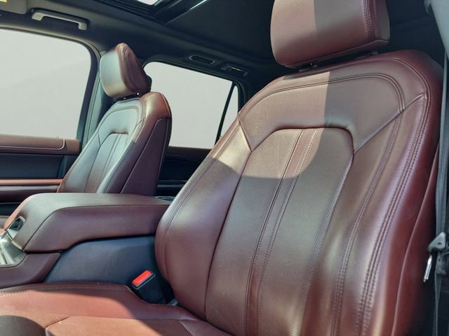 Used 2023 Ford Expedition Limited image 21