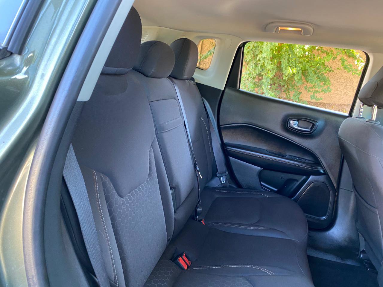Used 2018 Jeep Compass Sport AWD/4WD image 39