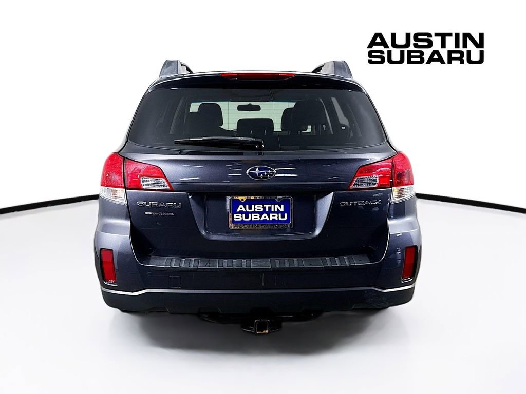 Used 2010 Subaru Outback 2.5i Limited AWD/4WD image 6