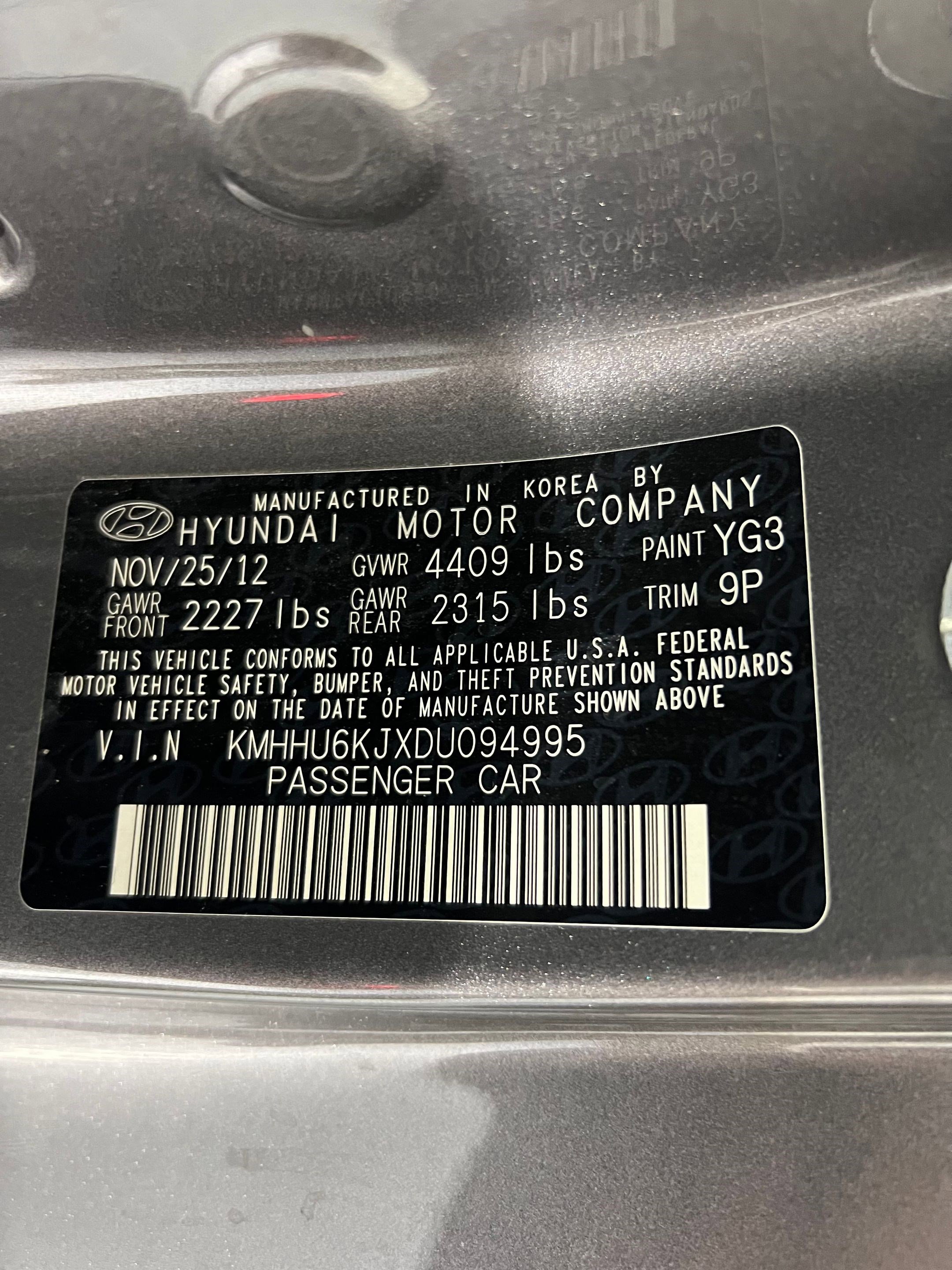 Used 2013 Hyundai Genesis 3.8 image 20