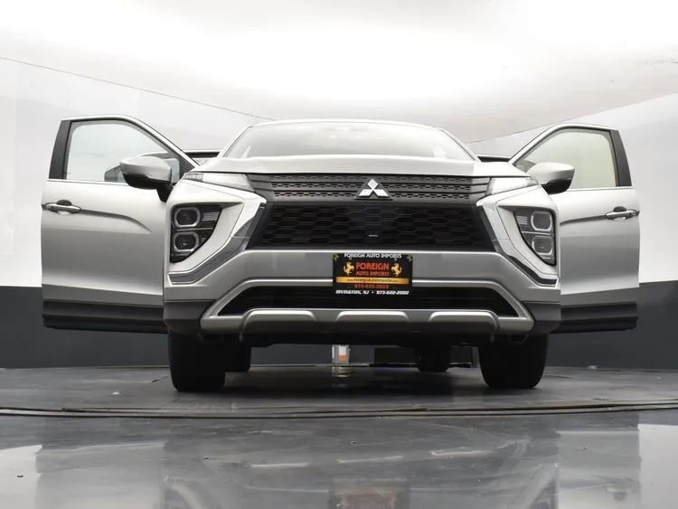 Used 2024 Mitsubishi Eclipse Cross SE image 11
