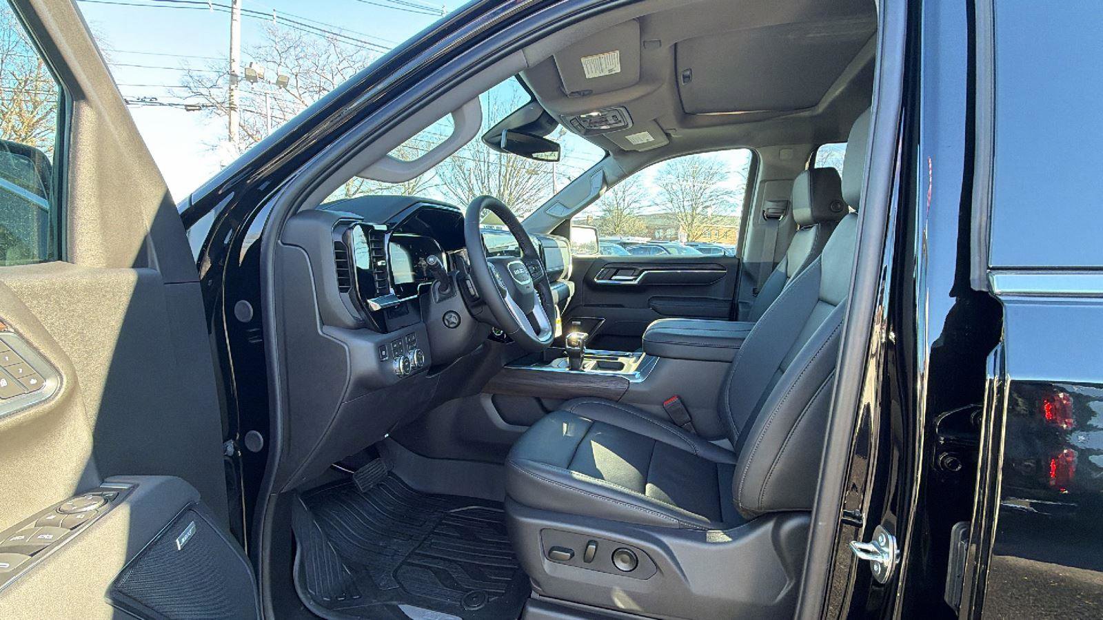 New 2026 GMC Sierra 1500 SLT w/ SLT Premium Package image 20