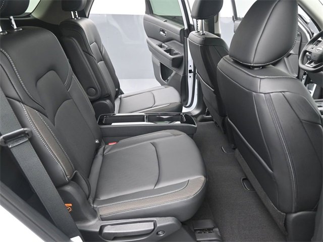 New 2026 Nissan Pathfinder SL w/ SL Premium Package image 29