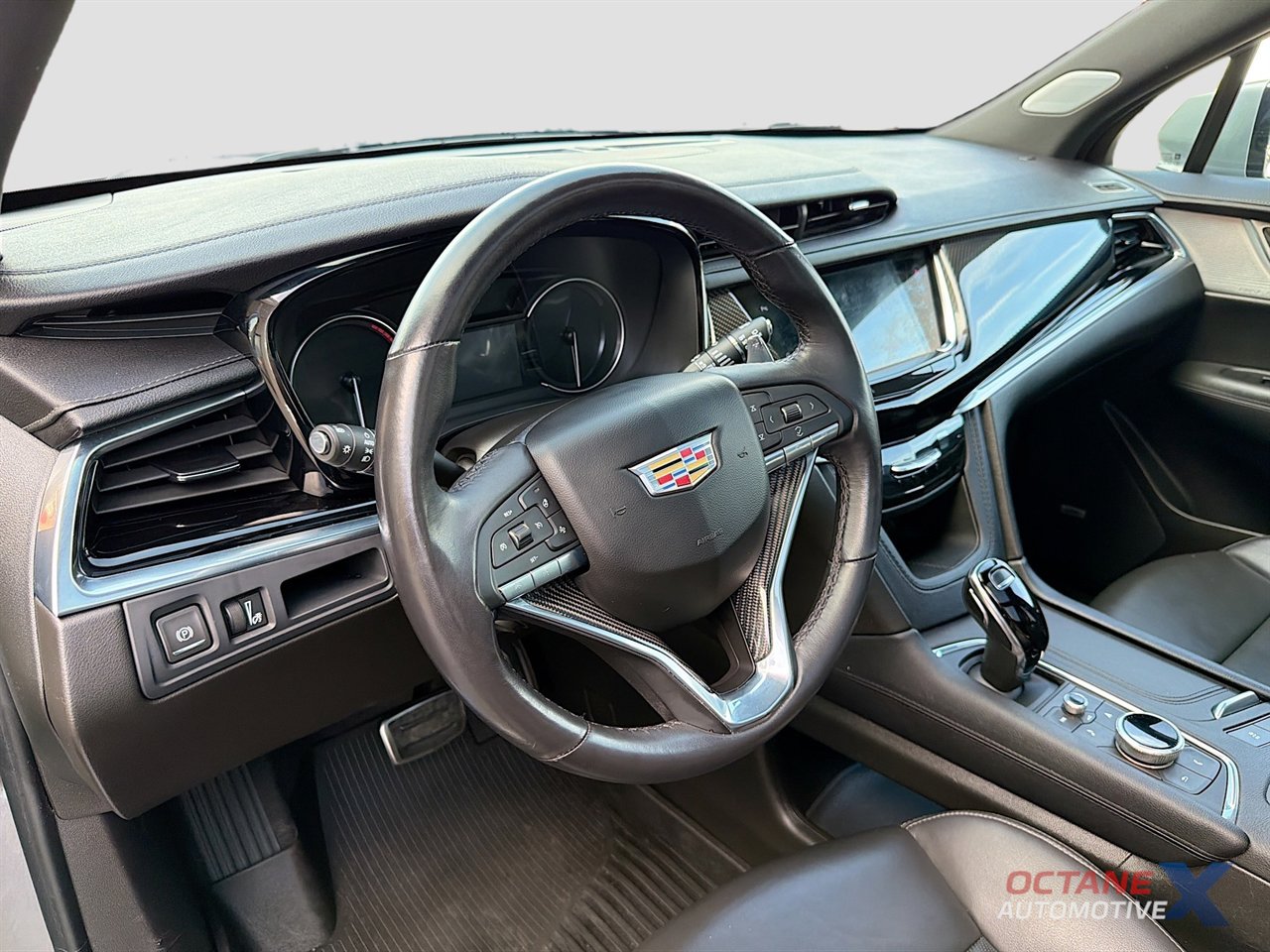 Used 2024 Cadillac XT6 Sport AWD/4WD image 9