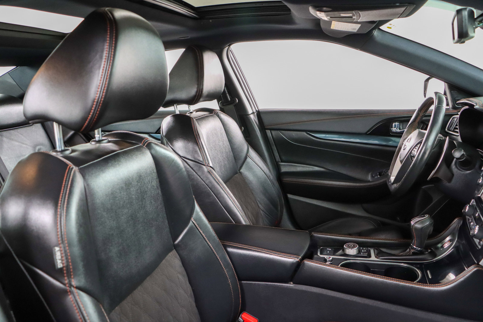 Used 2023 Nissan Maxima SR w/ Sport Mat Group image 28