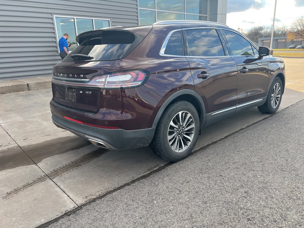 Used 2019 Lincoln Nautilus Select image 5