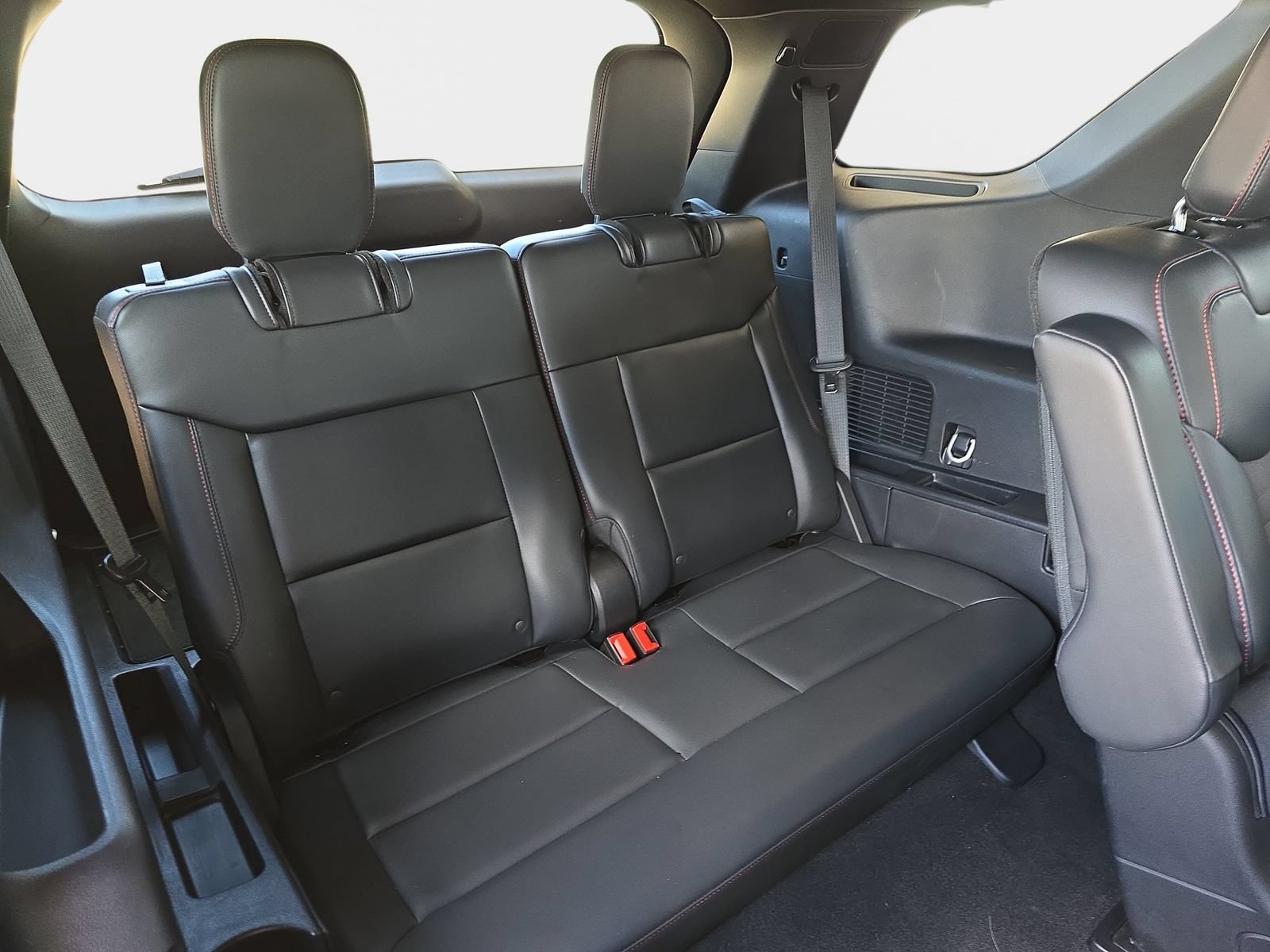 Used 2025 Ford Explorer ST-Line AWD/4WD image 16