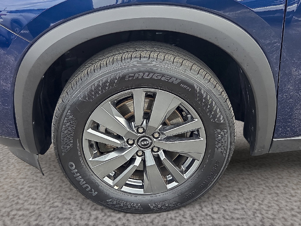 Used 2026 Nissan Pathfinder SV FWD image 9