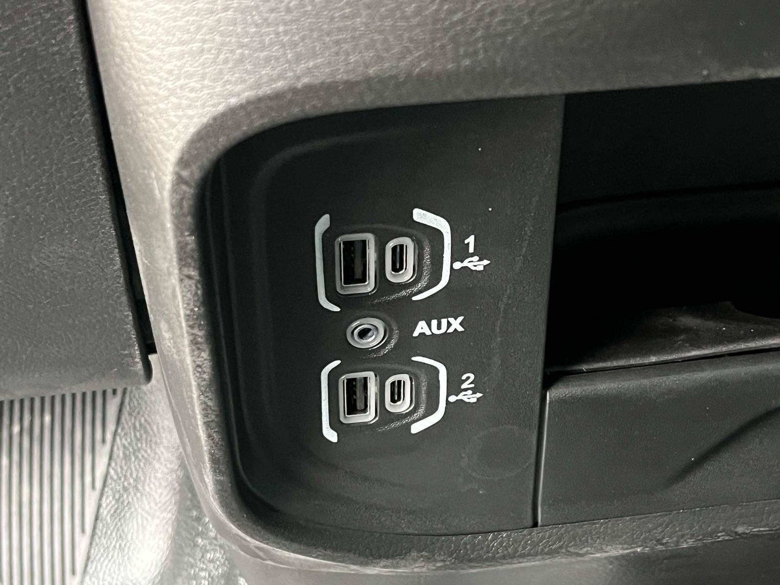 New 2027 RAM 3500 Tradesman AWD/4WD image 15