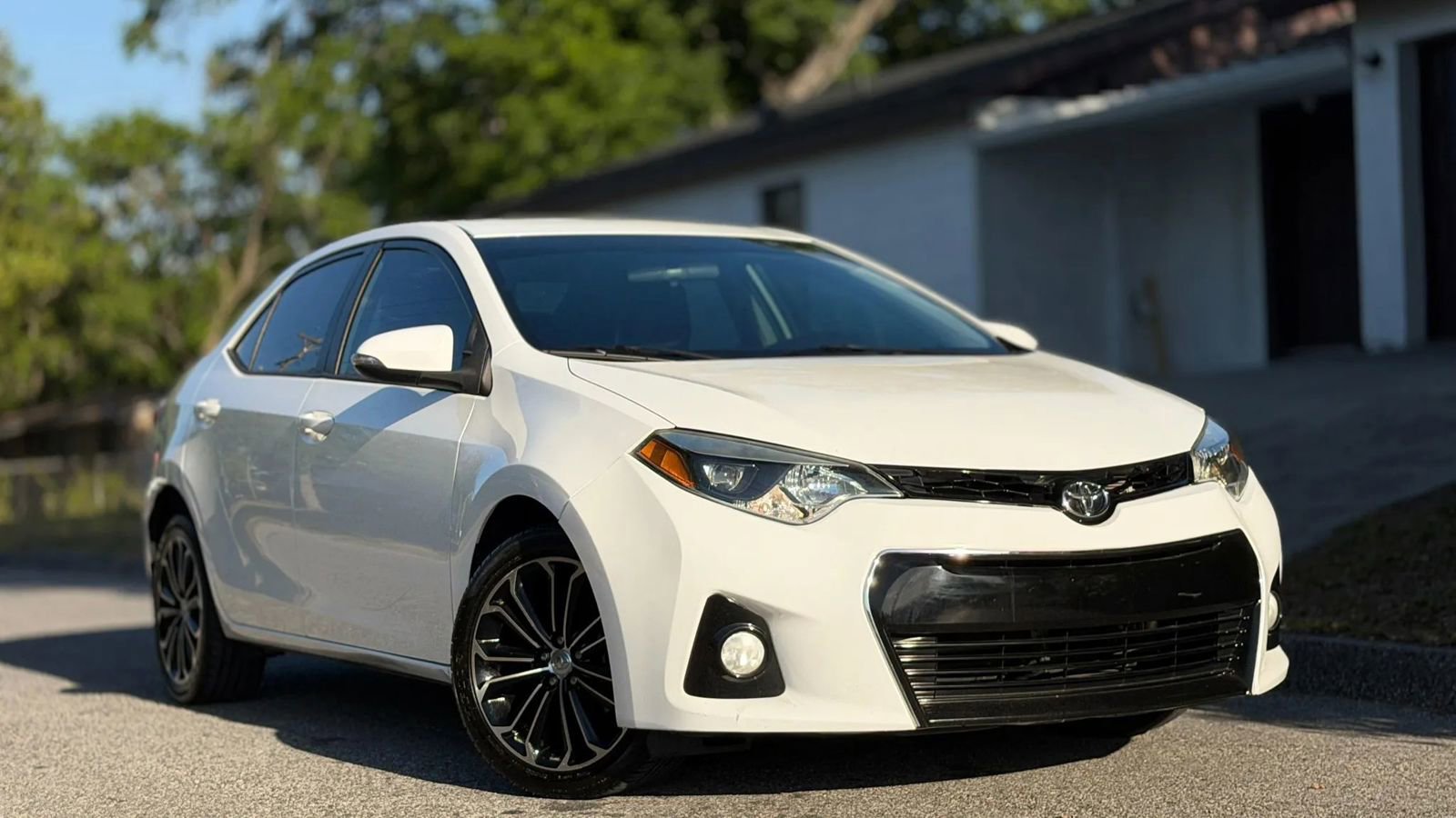 Used 2016 Toyota Corolla S image 10