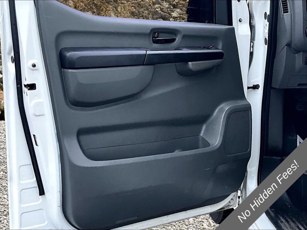 Used 2012 Nissan NV 3500 SV w/ Side Curtain Airbag Pkg RWD image 18