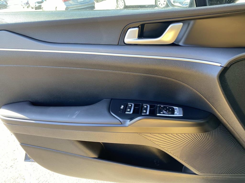 Used 2025 Kia K5 LXS image 23