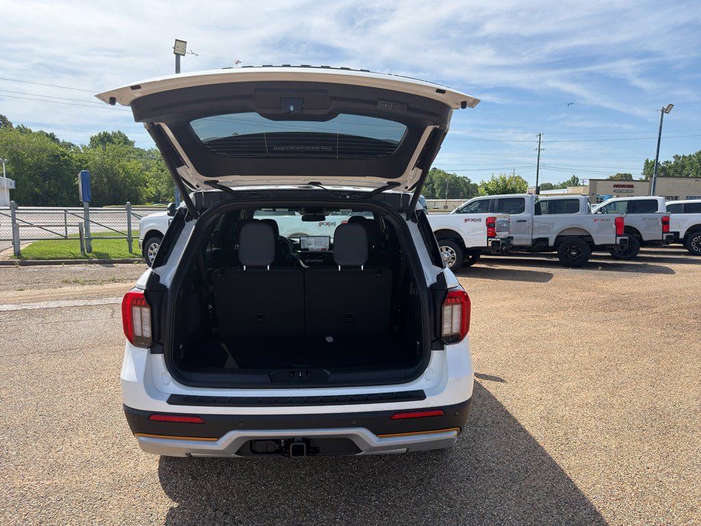 New 2026 Ford Explorer Tremor w/ Tremor Convenience Package AWD/4WD image 15