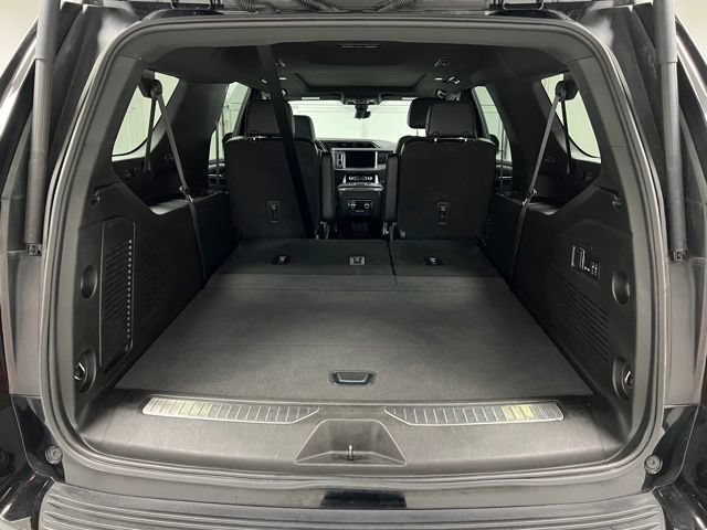 Used 2022 GMC Yukon XL Denali w/ Advanced Technology Package AWD/4WD image 49