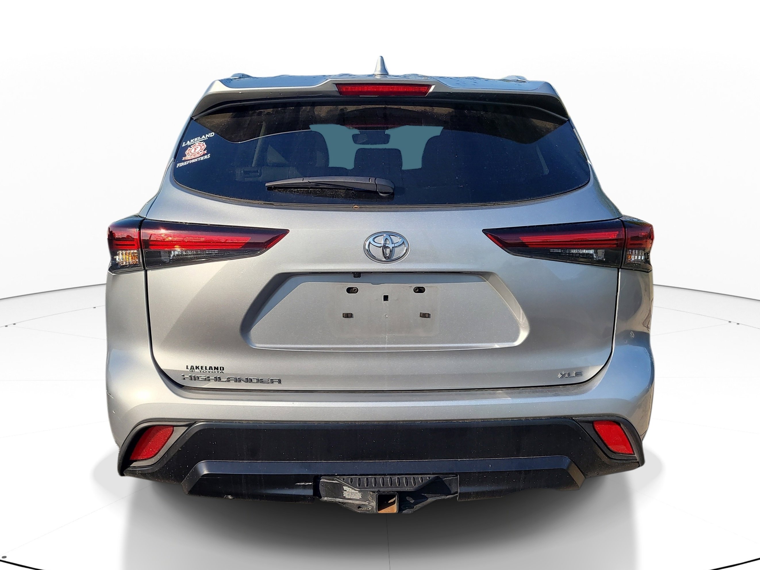 Certified 2024 Toyota Highlander XLE image 6