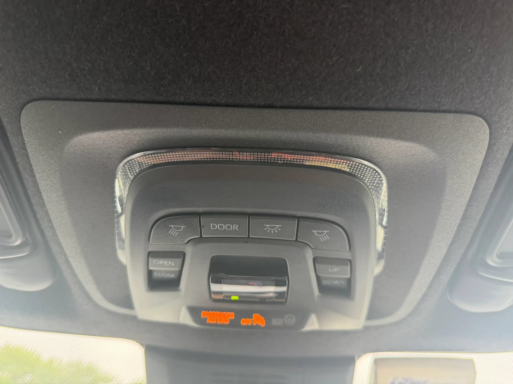 Used 2025 Toyota Corolla XSE FWD image 22