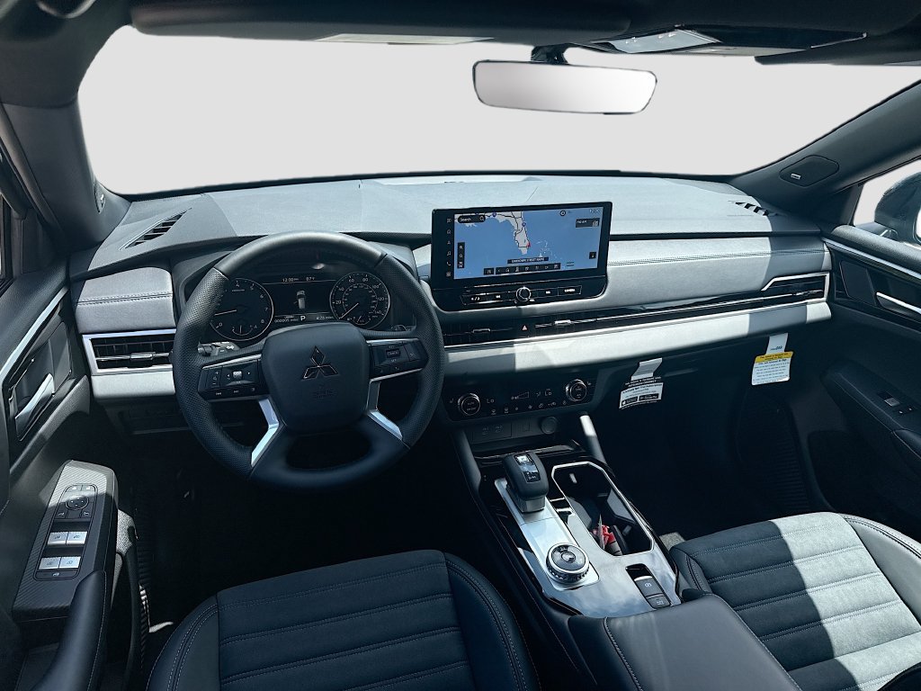 New 2026 Mitsubishi Outlander LE FWD image 23