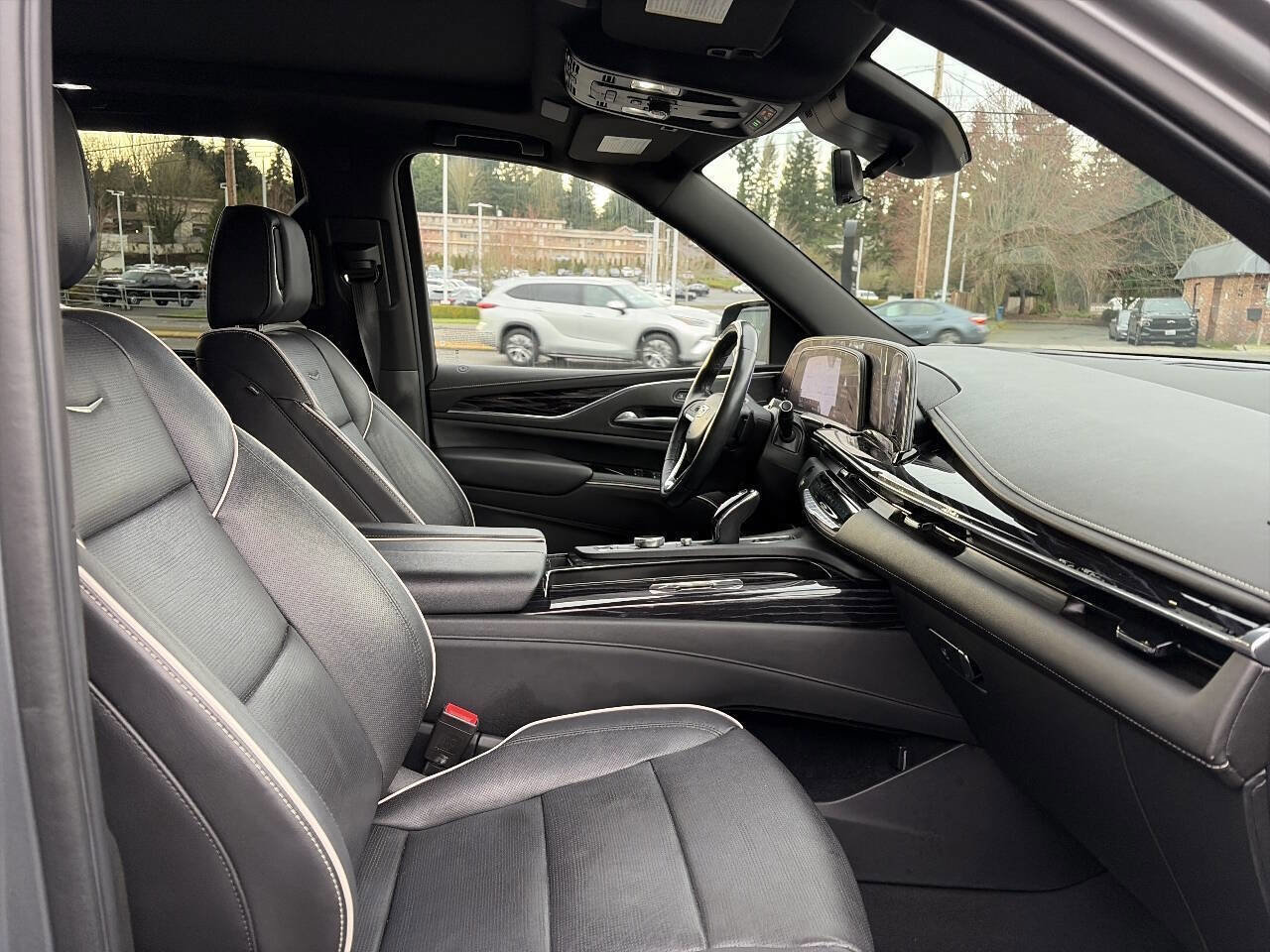 Used 2021 Cadillac Escalade Sport w/ Driver Assist Tech Package image 21