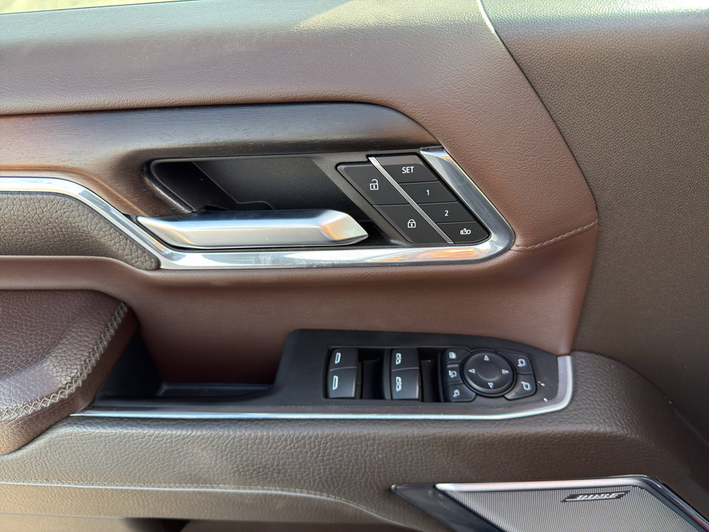 Used 2024 GMC Sierra 3500 Denali w/ Denali Reserve Package image 17