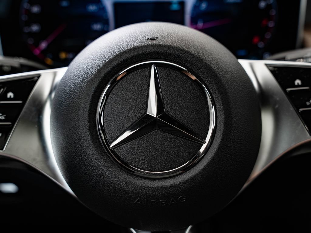 New 2026 Mercedes-Benz GLC 300 4MATIC image 30