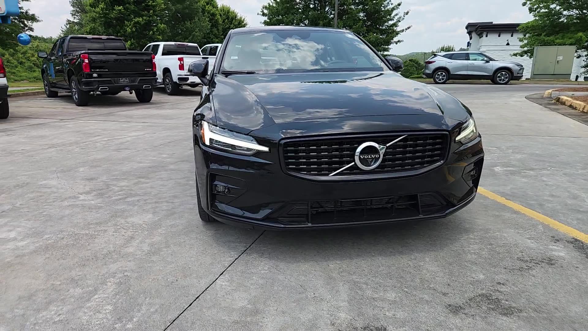 Used 2022 Volvo S60 B5 R-Design w/ Advanced Package image 7