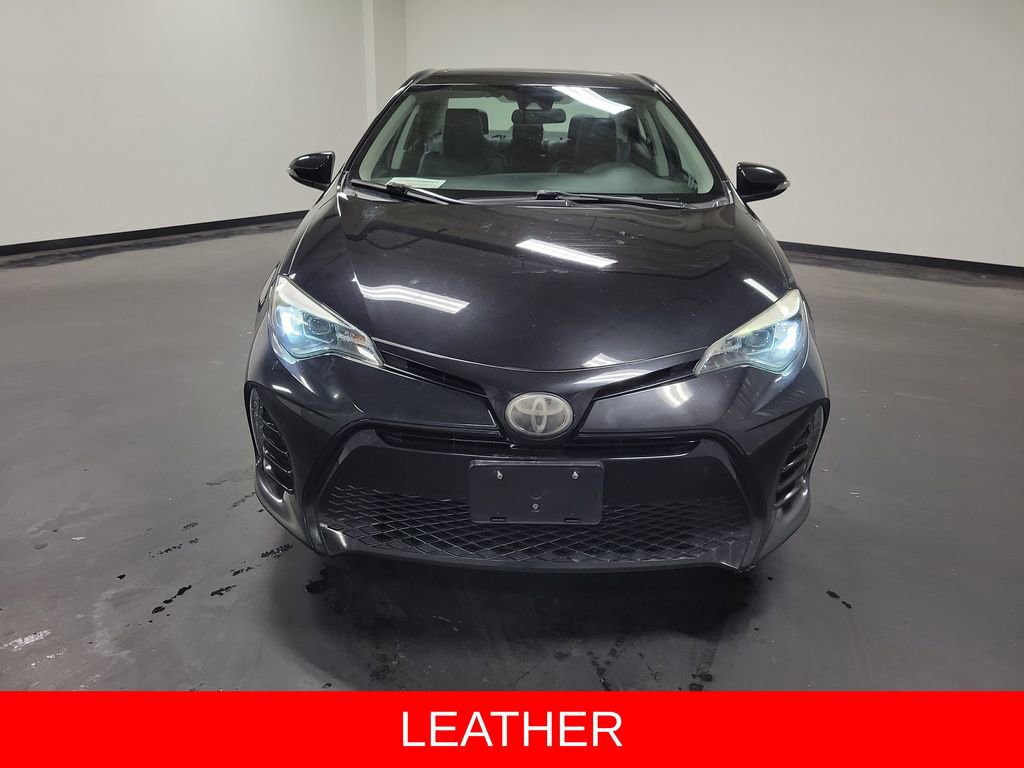 Used 2018 Toyota Corolla XSE image 2