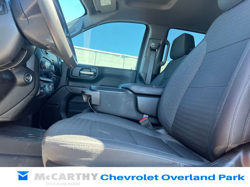 Used 2024 Chevrolet Silverado 1500 Custom w/ Turbomax Blackout Package image 10