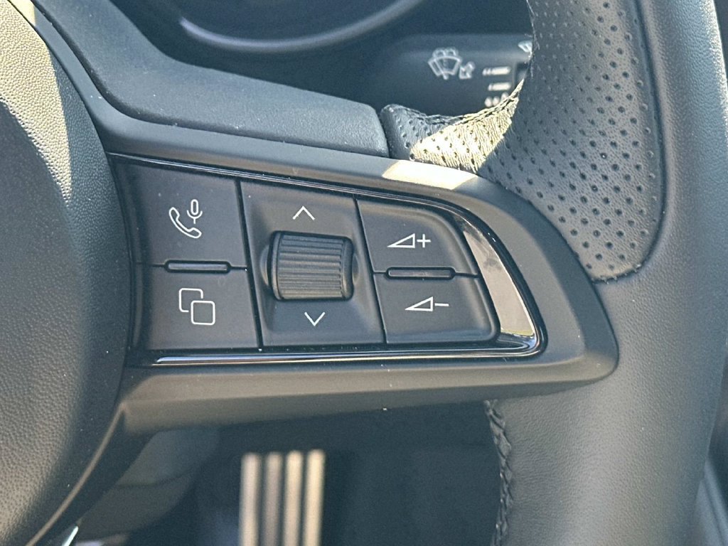 New 2026 Alfa Romeo Giulia AWD w/ Driving Assist Package image 28