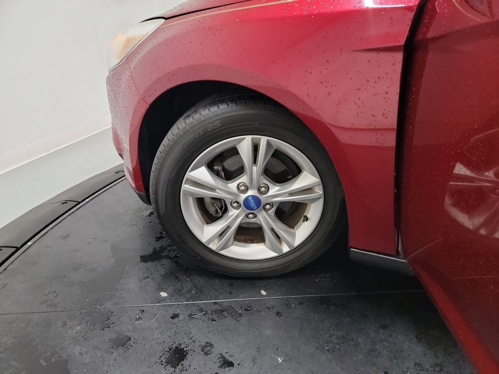 Used 2013 Ford Focus SE FWD image 28