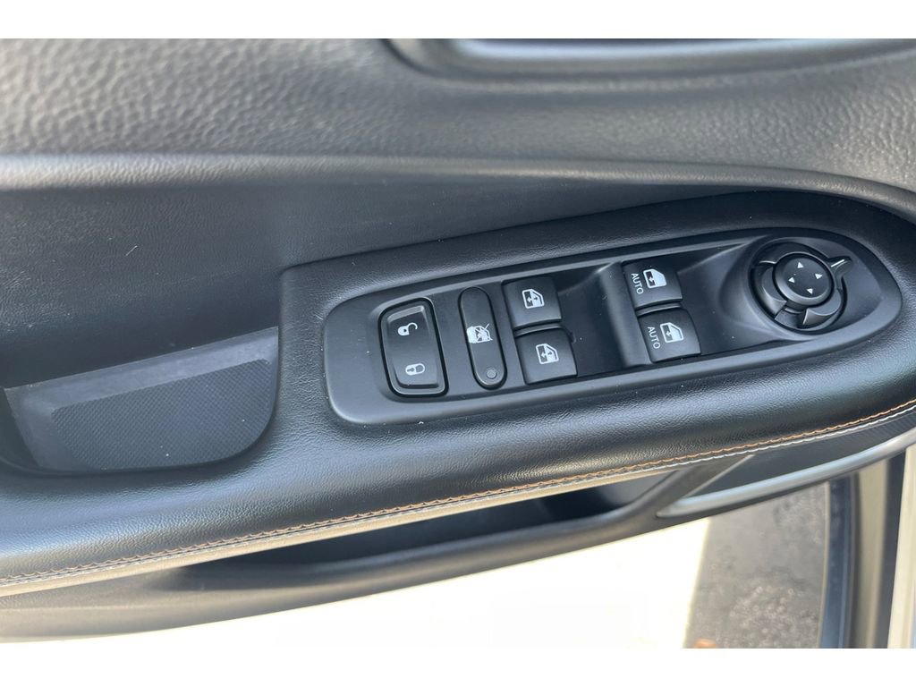 Used 2018 Jeep Compass Sport FWD image 12